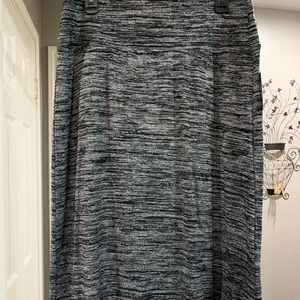 Apt 9 tummy control skirt - L